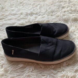 Tom’s Women’s Slip On Sneaker Size 8.5